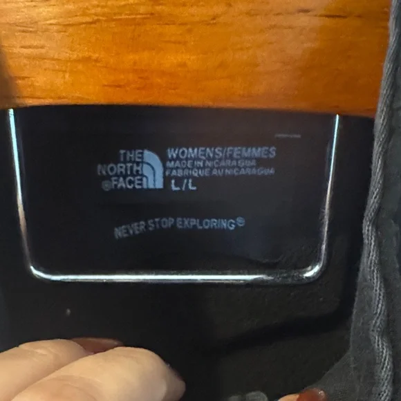 The North Face Black Softshell Jacket - Picture 3 of 6